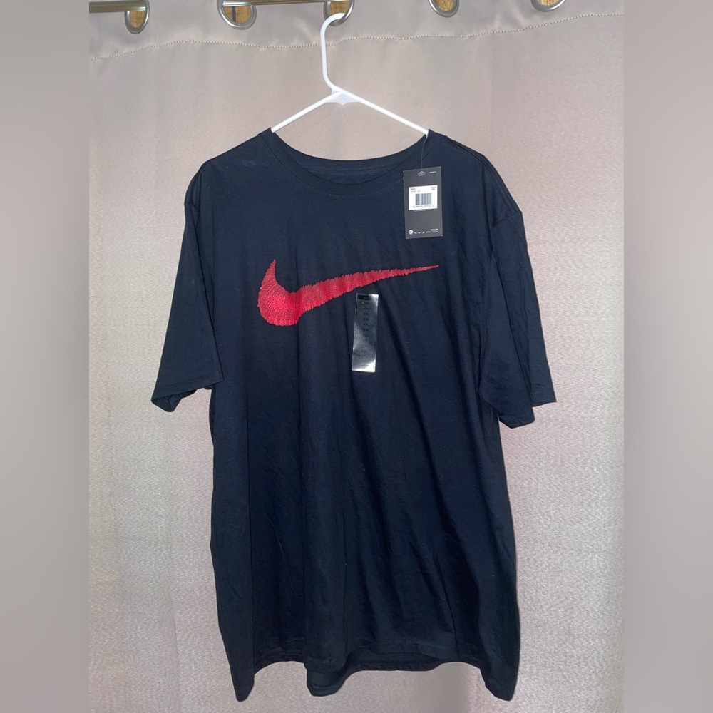 Nike Men's Black Tee with Red Swoosh NWT